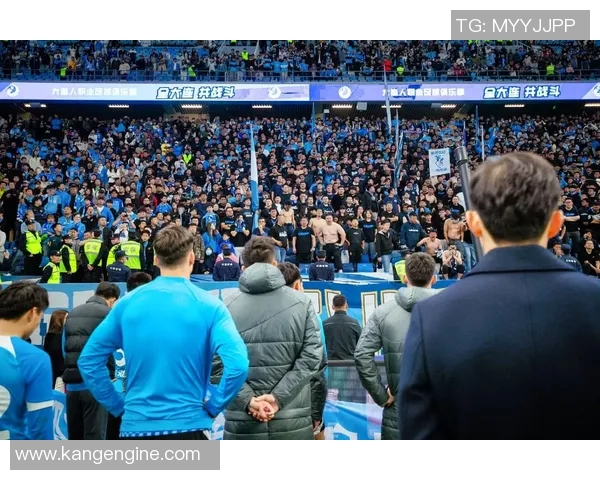 拉氏足球巨星光辉岁月落幕退役宣言引发球迷热议与怀念