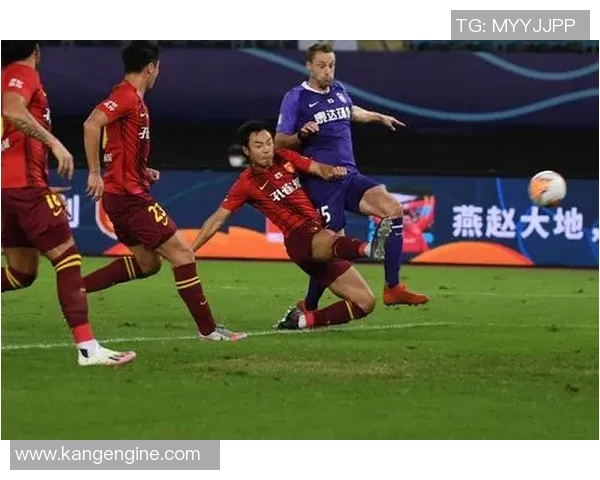 天津泰达与大连足球队精彩对决直播全程回顾与分析