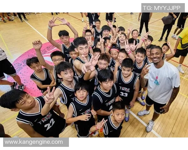 篮球明星李磊的成长之路与辉煌成就揭秘，激励年轻球员追梦之旅